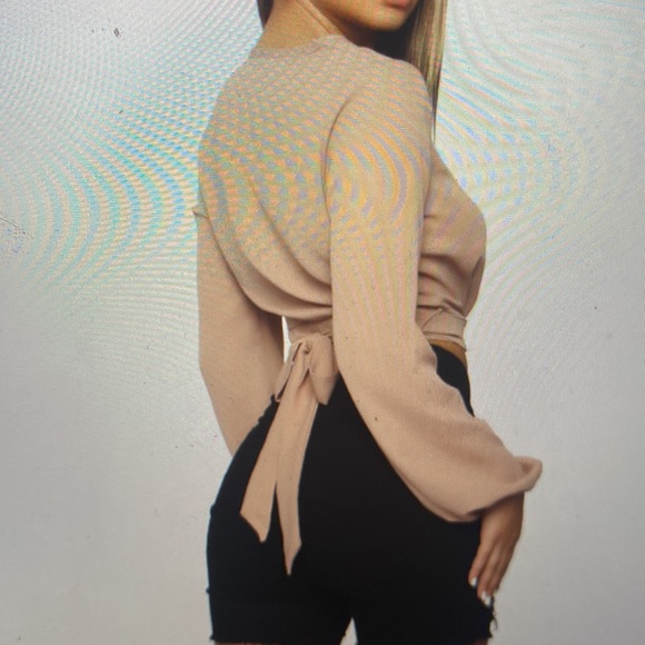 NEW Fashion Nova Blouse - Picture 4 of 4